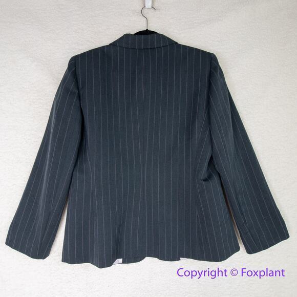 Tahari Arthur S. Levine pipe blazer three-button, women's size 14 - Picture 8 of 10